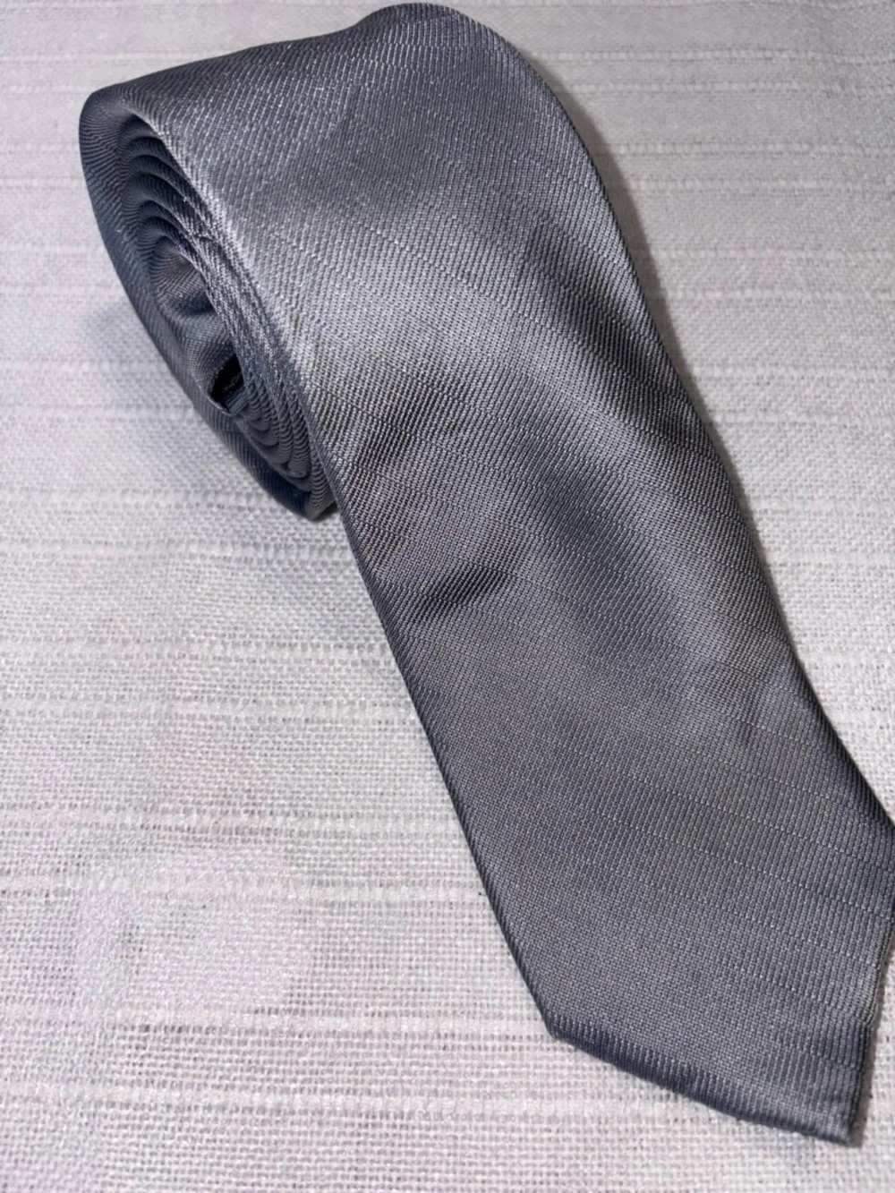 Calvin Klein Necktie Silver Solid Extreme Slim OS EUC Silk